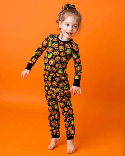 Long Sleeve Bamboo Pajamas | Spooky Pumpkins